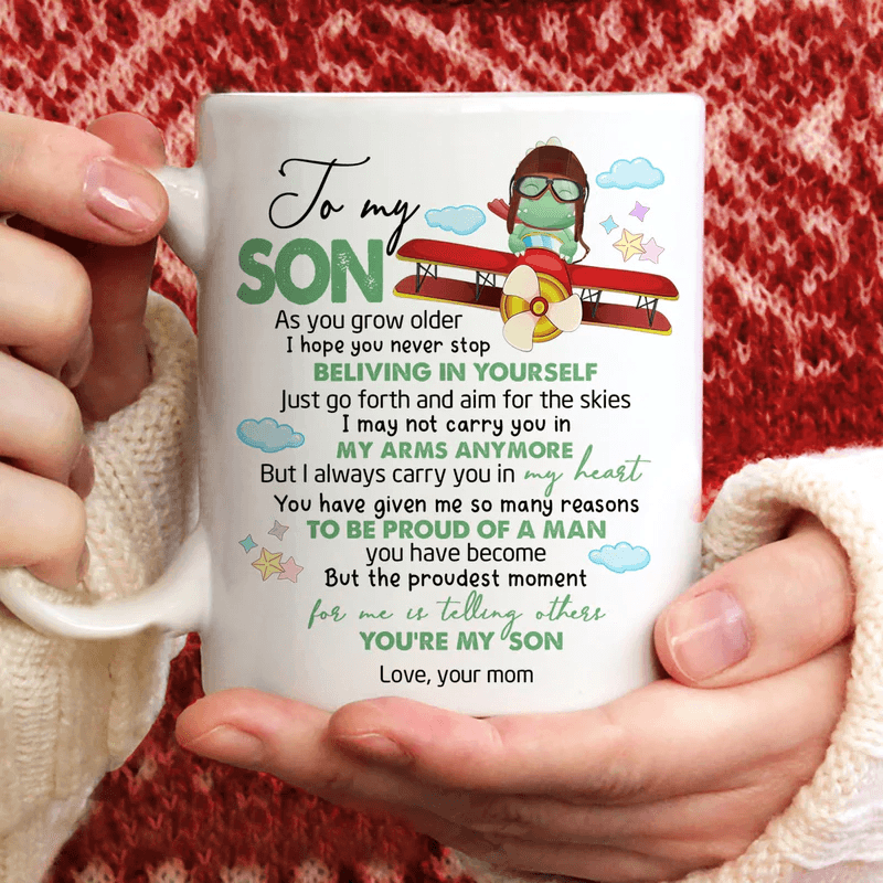 Gift for Son from Mom- Mom to son, Little dinosaur, I always carry you in my heart - Family White Mug - Amzanimalsgift