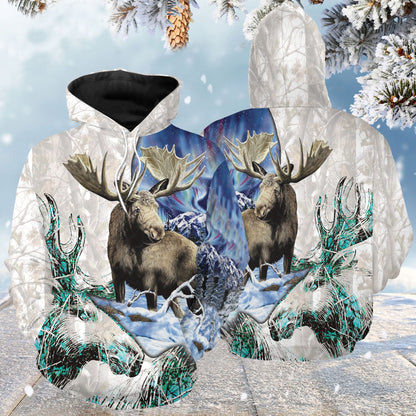 Awesome Moose & Aurora Pullover Premium Hoodie, Perfect Outfit For Men And Women On Christmas New Year Autumn Winter